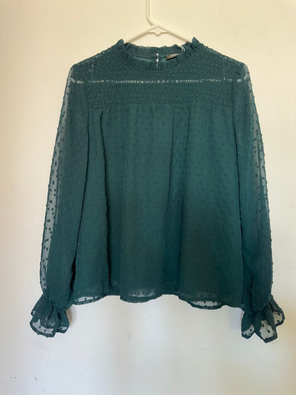 ✨ SIMU Emerald Green Swiss Dot Smocked Ruffle Blouse - Size Small ✨